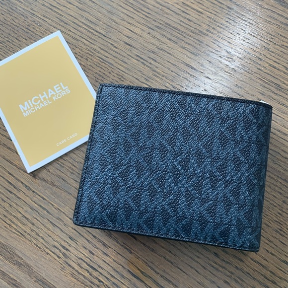 Michael Kors NEW 2-in-1 men’s leather wallet - Picture 4 of 12